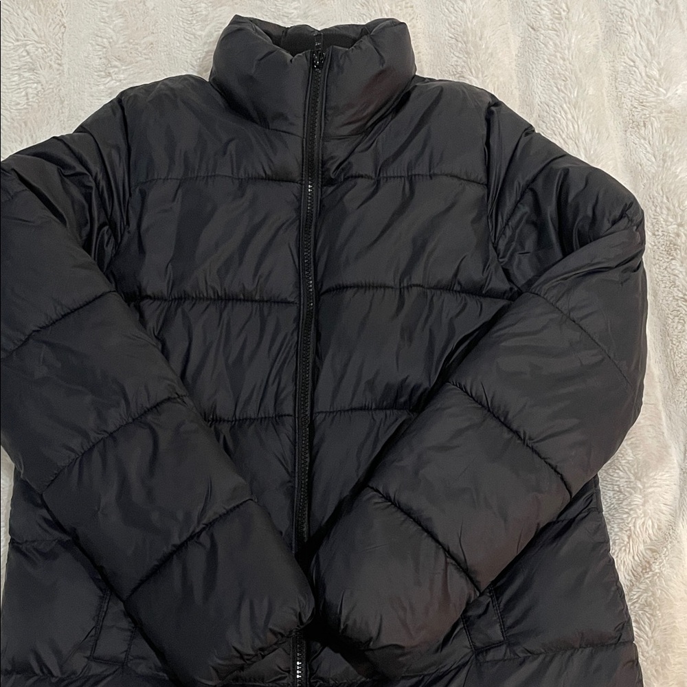 Black Old Navy Puffer Jacket